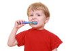 Как научить ребенка чистить зубы правильно?
