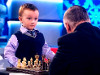 Трехлетний шахматист сыграл с самим Анатолием Карповым ВИДЕО