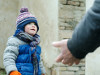 Няня бросила двух детей на детской площадке в Челябинске и ушла на два часа по своим делам