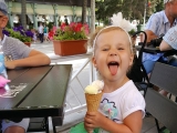 Люблю мороженое - Мочалкина Милана, 2 года 10 месяцев