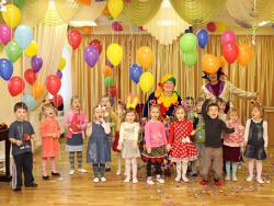 Игры и праздники в детском саду 
