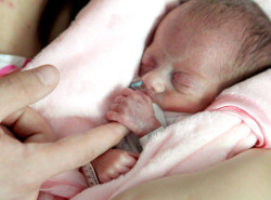 Новорожденная девочка едва не погибла от переохлаждения в Челябинске