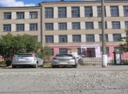 В Челябинске из разрушающейся школы уходят учащиеся